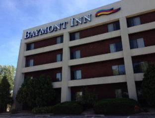 Baymont By Wyndham Davenport Hotel Room photo